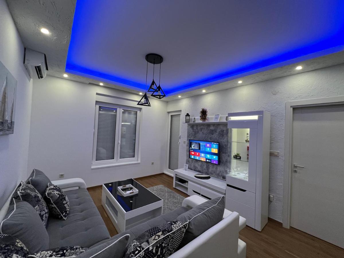 Апартаменты White Cloud By Rent A Car Mi Подгорица Экстерьер фото
