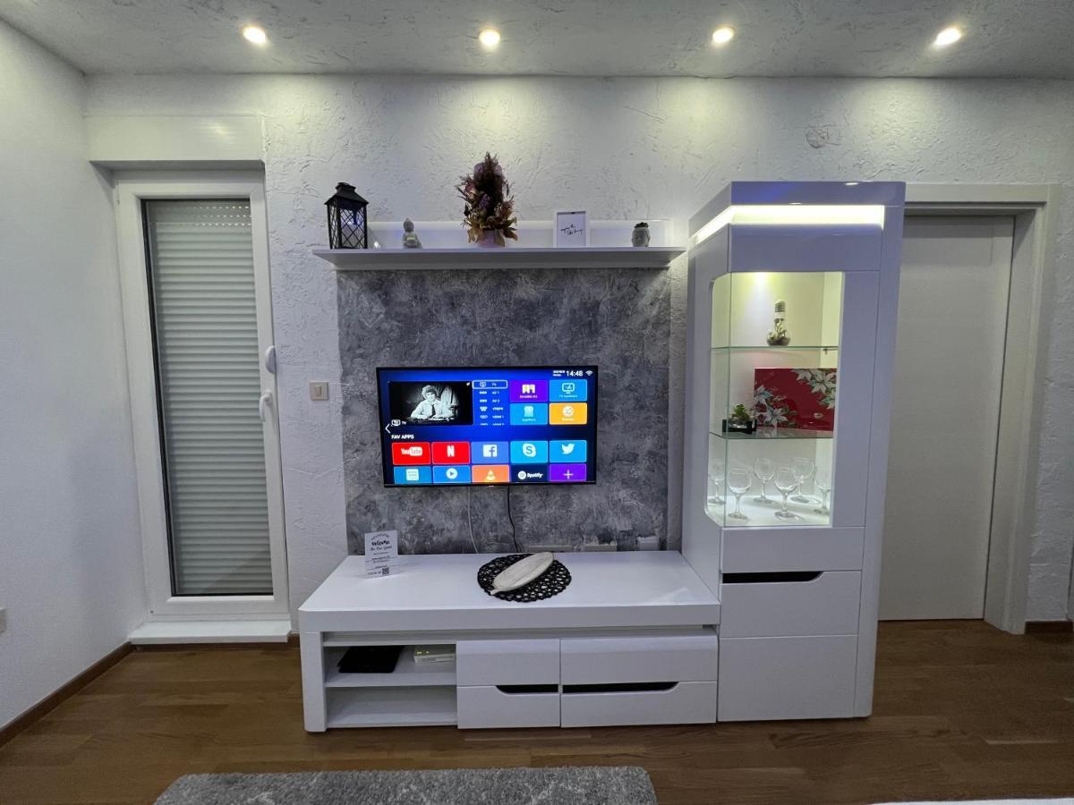 Апартаменты White Cloud By Rent A Car Mi Подгорица Экстерьер фото